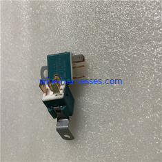 156700-1840 Isuzu Denso Air Conditioning Relay para la maquinaria de construcción
