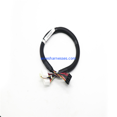 Excavador entero de la haz de cables LQ13E01246P1 LQ13E01245P1 Kobelco del coche SK200-8