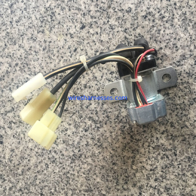 retransmisión automotriz del arrancador de Isuzu Fuse Relay Box 1825530391 de la seguridad 24V