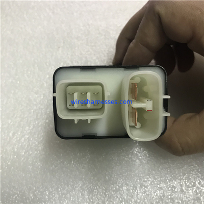 119953-77900 caja de la retransmisión del fusible del arrancador de Yanmar para el motor 4TNV98 4TNV94